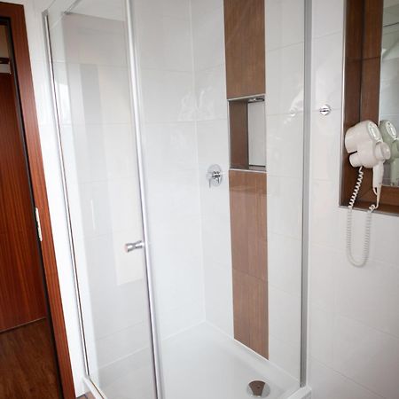 Vier Jahreszeiten Rooms Husum  Exterior photo
